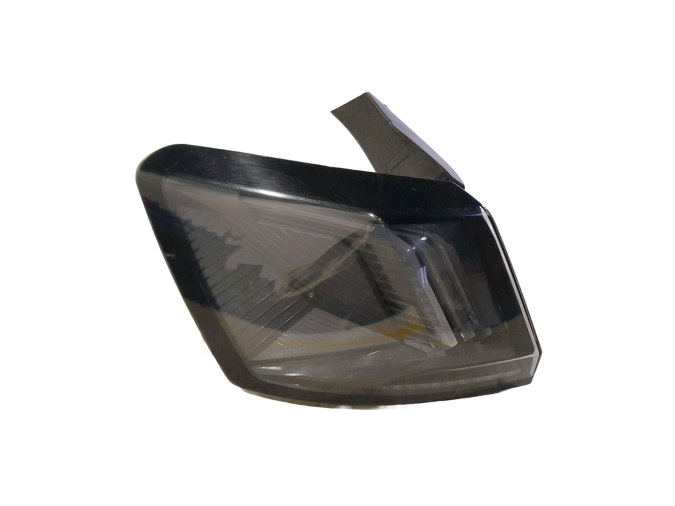 PILOTO TRASERO IZQUIERDO PEUGEOT 3008 THP 2021