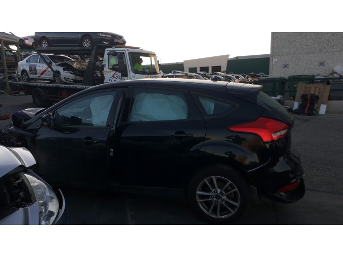 PORTON TRASERO FORD FOCUS 2017