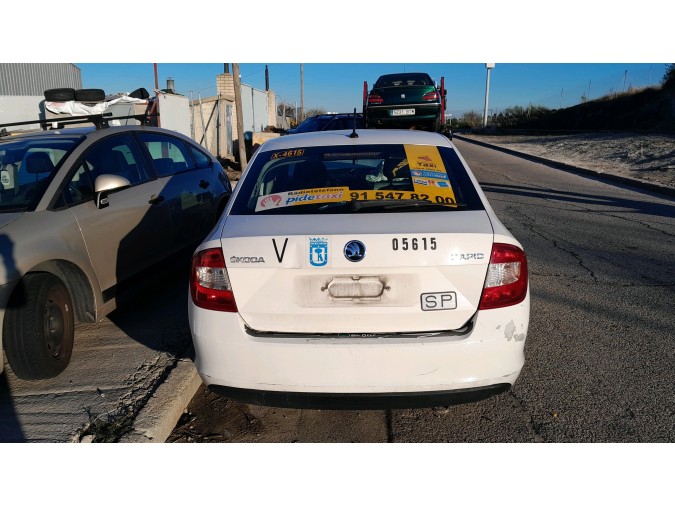 ELEVALUNAS DELANTERO DERECHO SKODA RAPID 2016