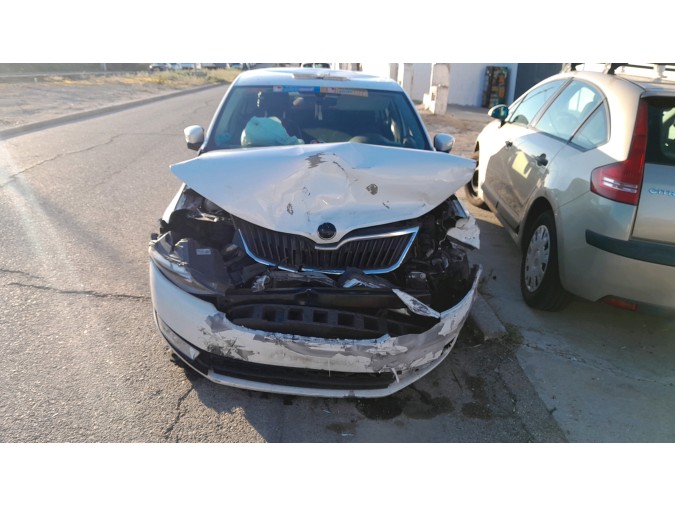 ELEVALUNAS TRASERO DERECHO SKODA RAPID 2016