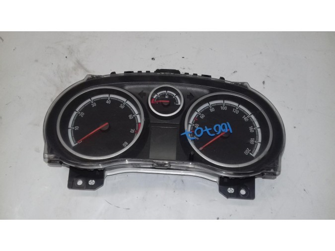 CUADRO INSTRUMENTOS OPEL CORSA 2014