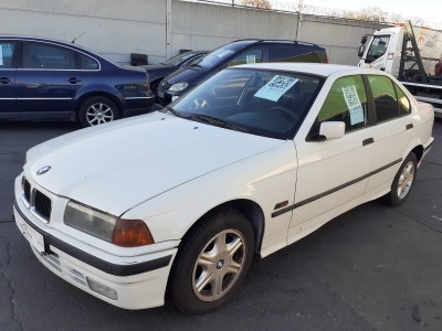 PRETENSOR CINTURÓN DELANTERO DERECHO BMW 318I 1995