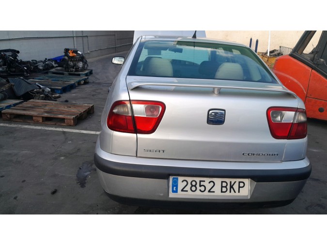 PARAGOLPES TRASERO SEAT CORDOBA 2001