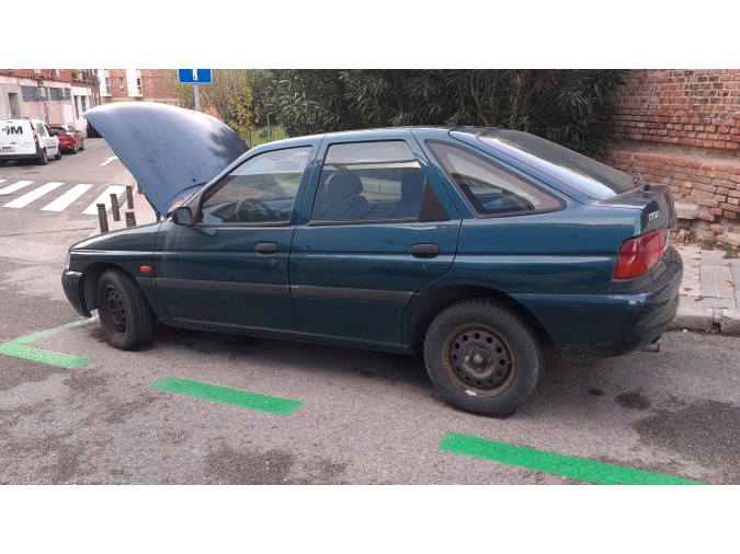 CERRADURA PUERTA TRASERA DERECHA FORD ESCORT 1996