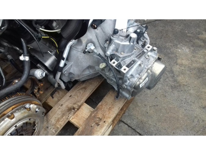 CAJA CAMBIOS OPEL VECTRA 2000
