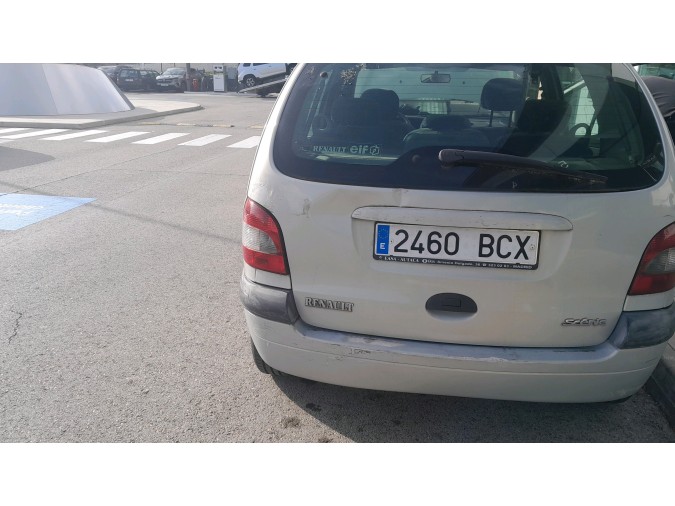 PARAGOLPES DELANTERO RENAULT MÉGANE SCÉNIC 2000