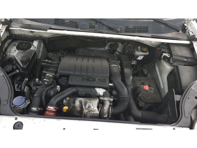 PUERTA DELANTERA DERECHA CITROEN BERL FIRST HDI75 2011
