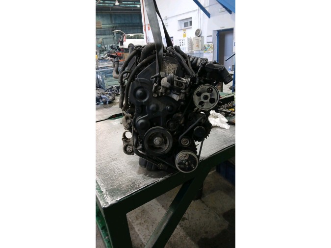 MOTOR CON ACCESORIOS Y CAJA DE CAMBIOS CITROEN BERL FIRST HDI75 2011