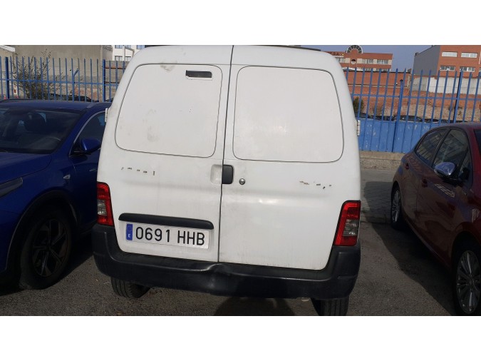 CERRADURA PUERTA TRASERA DERECHA CITROEN BERL FIRST HDI75 2011