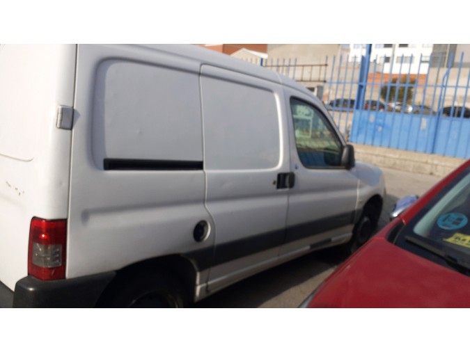 MANDO ELEVALUNAS DELANTERO IZQUIERDO CITROEN BERL FIRST HDI75 2011