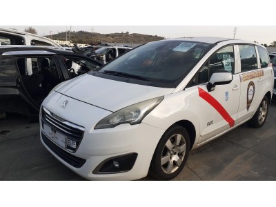 PILOTO TRASERO CENTRAL PEUGEOT 5008 2015