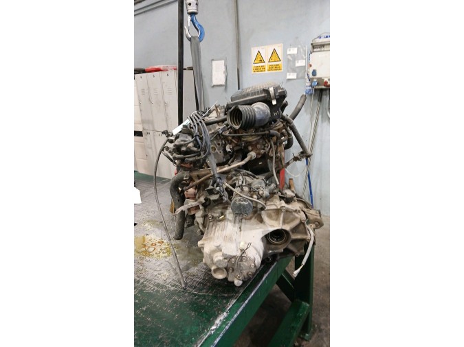 MOTOR CON ACCESORIOS Y CAJA DE CAMBIOS NISSAN ALMERA 1997