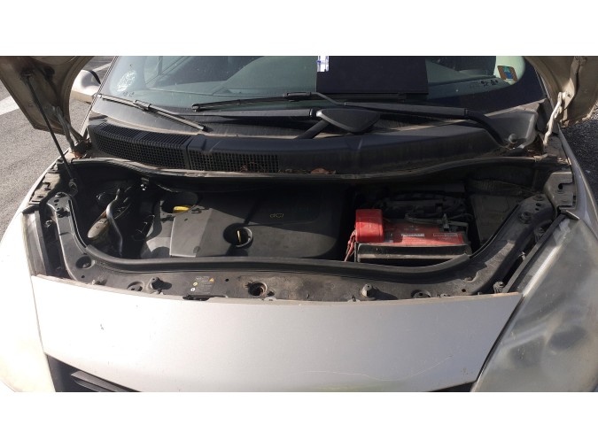 ALETA DELANTERA DERECHA RENAULT SCENIC 1.5 2007