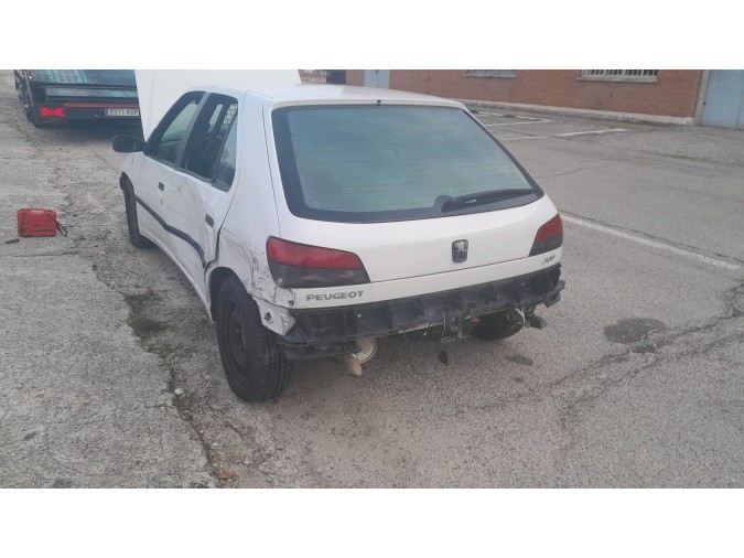 ELEVALUNAS TRASERO IZQUIERDO PEUGEOT 306 1997