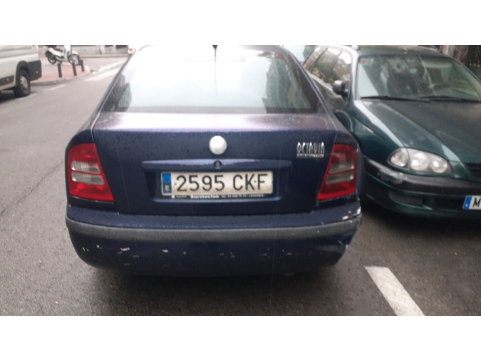 TRAVIESA DL  SKODA OCTAVIA 2003