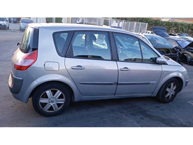 FARO ANTINIEBLA DELANTERO RENAULT MÉGANE 2004