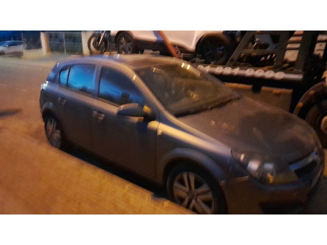 PRETENSOR CINTURÓN DELANTERO DERECHO OPEL ASTRA 2005