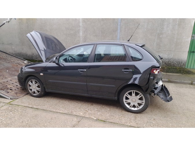 Enganche de cinturón trasero izquierdo SEAT IBIZA 2007