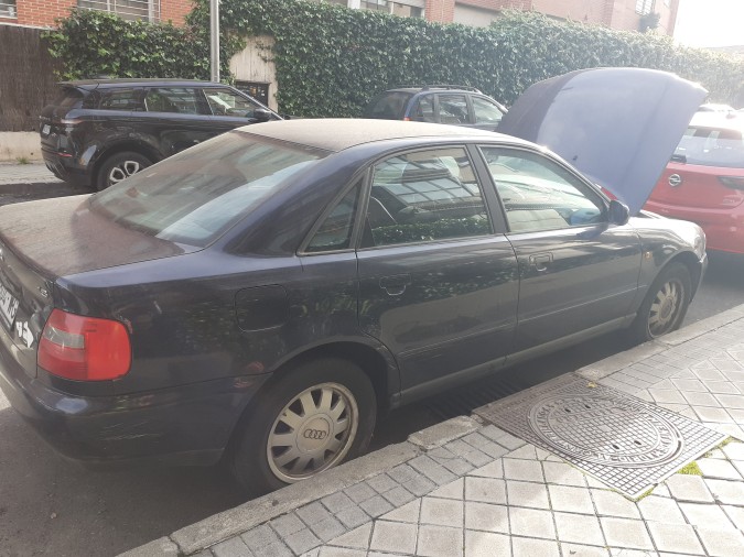 CERRADURA PUERTA TRASERA IZQUIERDA AUDI A4 1998