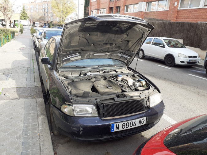 ELEVALUNAS DELANTERO IZQUIERDO AUDI A4 1998