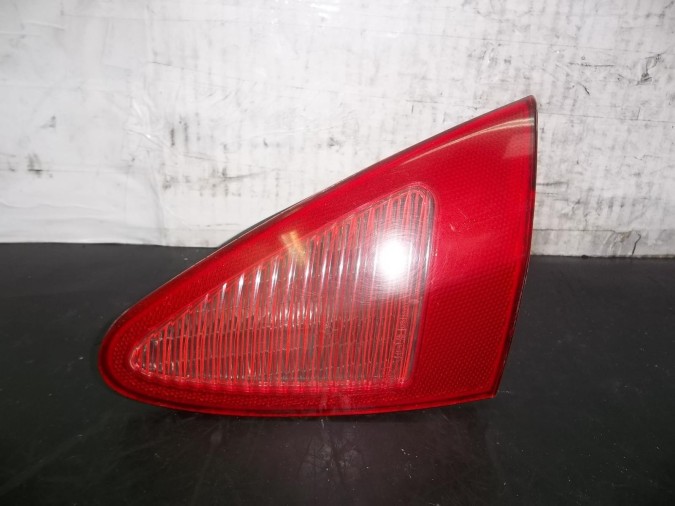 PILOTO TRASERO DERECHO ALFA ROMEO 147 2003