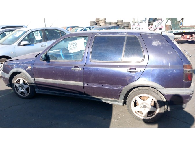 Consola central VOLKSWAGEN GOLF 1995
