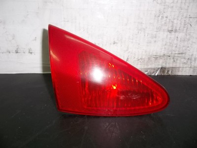 PILOTO TRASERO IZQUIERDO ALFA ROMEO 147 2003
