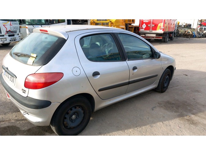 FARO DELANTERO DERECHO PEUGEOT 206 2002