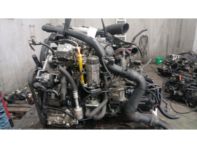 MOTOR CON ACCESORIOS Y CAJA DE CAMBIOS SEAT CORDOBA 1999