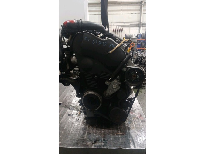 MOTOR CON ACCESORIOS Y CAJA DE CAMBIOS SEAT CORDOBA 1999
