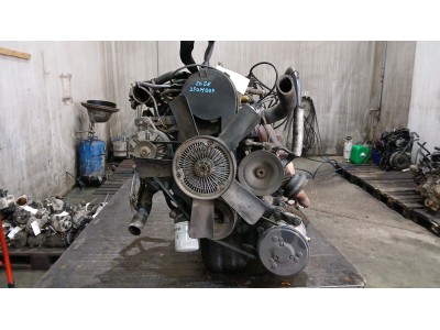 MOTOR CON ACCESORIOS Y CAJA DE CAMBIOS OPEL OMEGA 1989