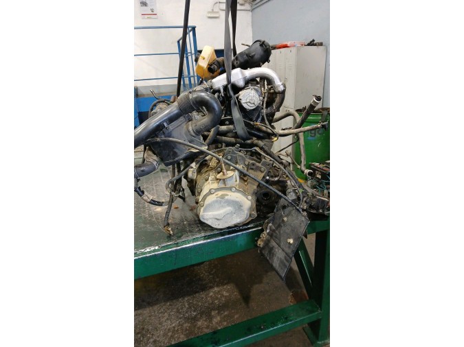 MOTOR CON ACCESORIOS Y CAJA DE CAMBIOS PEUGEOT 306 1998