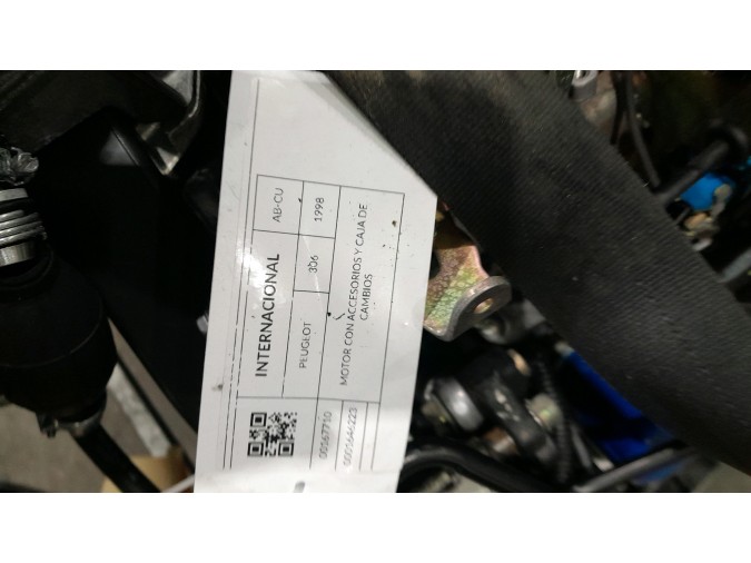 MOTOR CON ACCESORIOS Y CAJA DE CAMBIOS PEUGEOT 306 1998