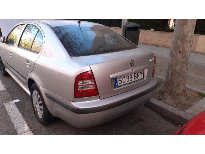 Autorradio SKODA OCTAVIA 2002