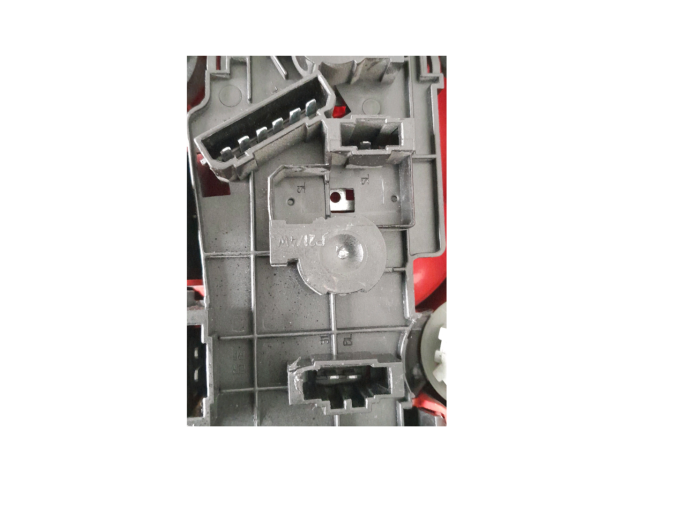 PILOTO TRASERO DERECHO VOLKSWAGEN PASSAT 2004