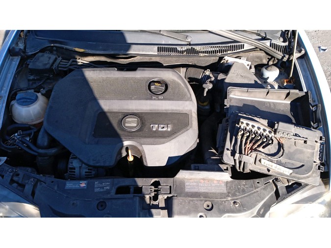 MANDO ELEVALUNAS DELANTERO DERECHO SEAT IBIZA 2003