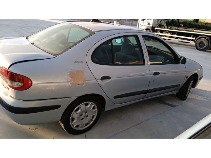 Intercooler RENAULT MÉGANE CLASSIC 2001