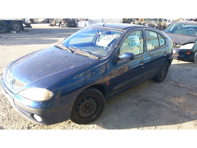Autorradio RENAULT MÉGANE 2001