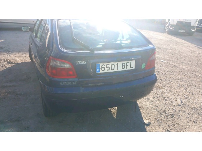 ELEVALUNAS TRASERO IZQUIERDO RENAULT MÉGANE 2001