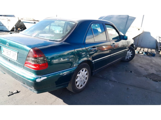 ALETA DELANTERA IZQUIERDA MERCEDES C 180 1998