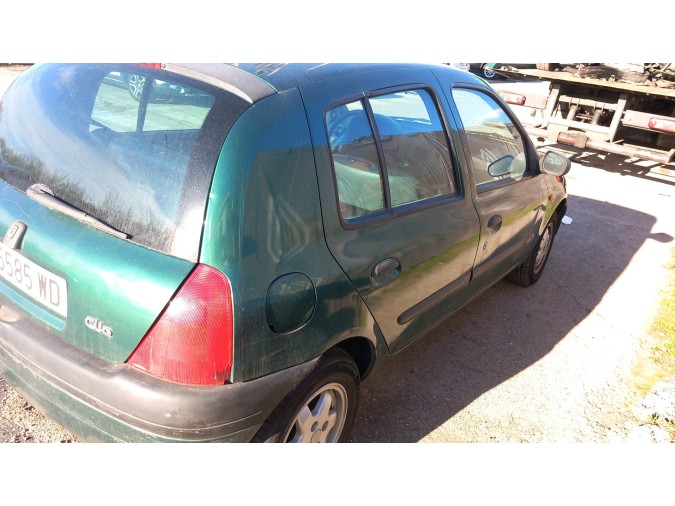 ALETA DELANTERA IZQUIERDA RENAULT CLIO 1998