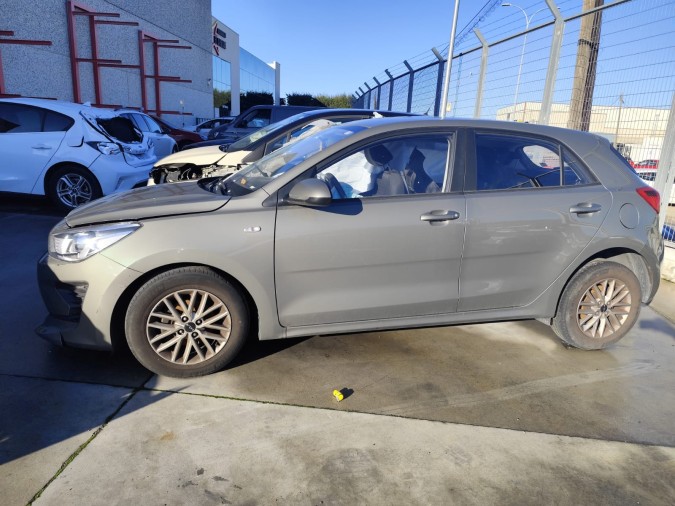 KIA RIO AÑO 2022. 56.418 KILOMETROS