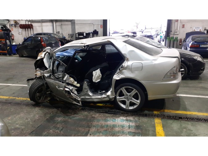 Brazo cent suspensión tr iz TOYOTA LEXUS IS 2002