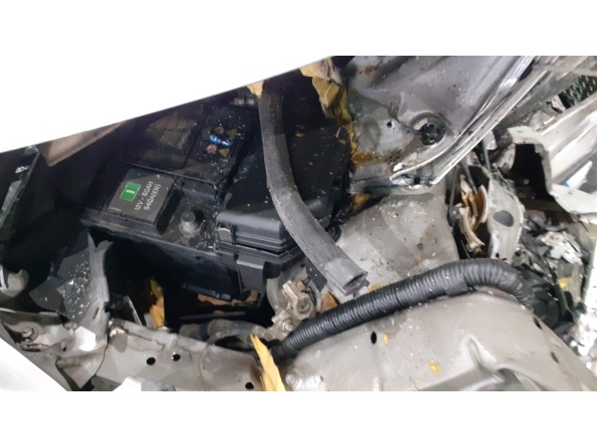 Brazo cent suspensión tr iz TOYOTA LEXUS IS 2002