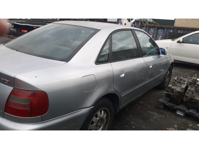 CERRADURA PORTÓN TRASERO AUDI A4 1996