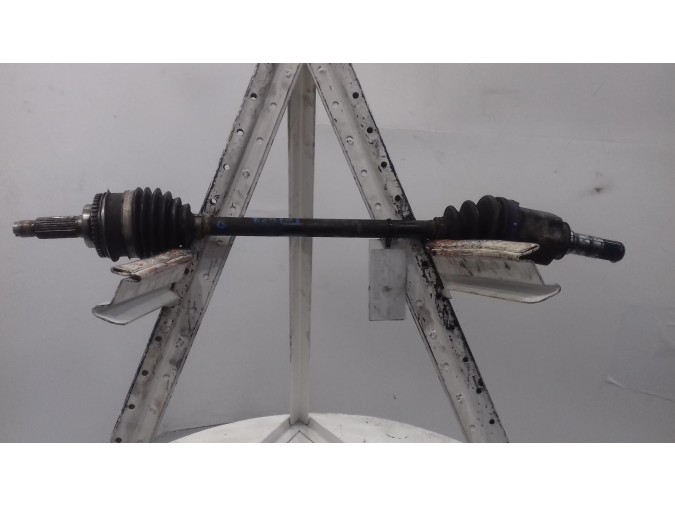 TRANSMISION DELANTERA DERECHA TOYOTA RAV 4 2003