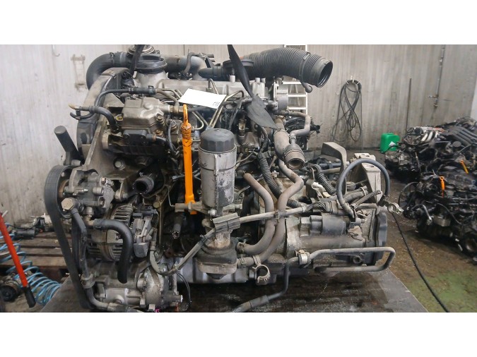 MOTOR CON ACCESORIOS Y CAJA DE CAMBIOS VOLKSWAGEN BORA 2000