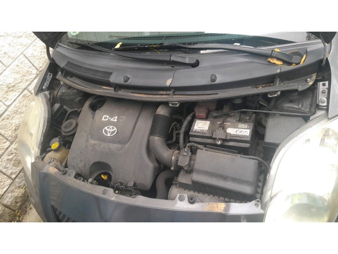 TRAVIESA TOYOTA YARIS 2008