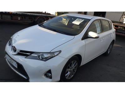 PUERTA DELANTERA IZQUIERDA TOYOTA AURIS 2015