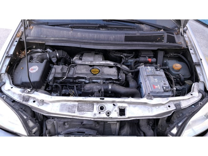 PANEL DELANTERO OPEL ZAFIRA 2004